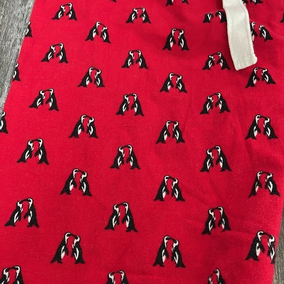 Lands’ End red penguin pajama pants - Picture 2 of 3